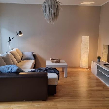 R63 Apartment With Terrace タルトゥ エクステリア 写真